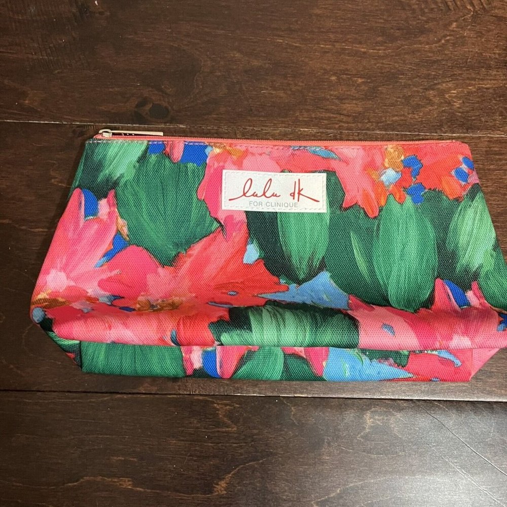 LuLu Dk For Clinique Large Flower Makeup Cosmetic Zip Up Travel Bag